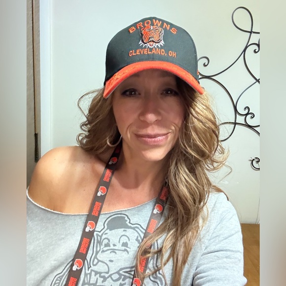 Meet your Posher Christina - Picture 2 of 13